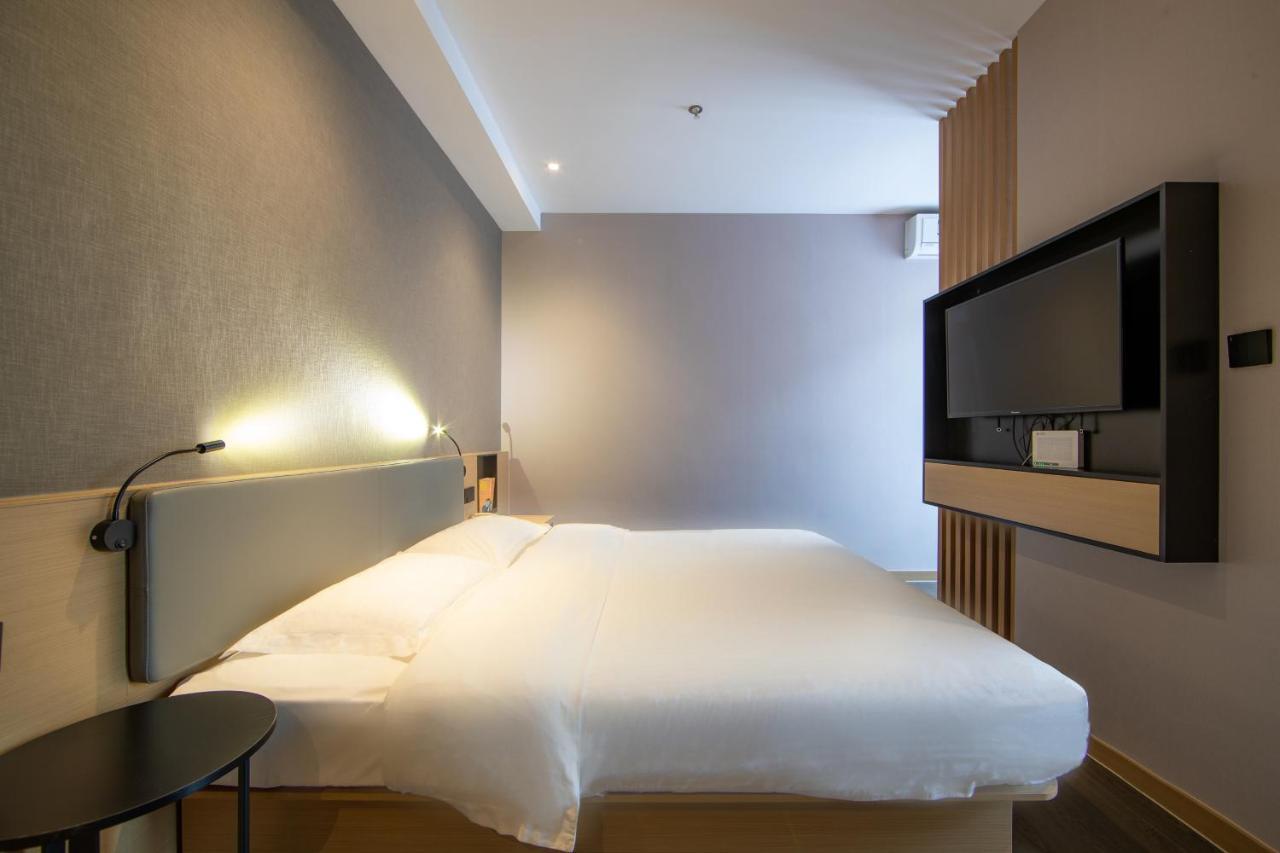 Greentree Inn Jiangsu Nanjing South Railway Station South Square Express Hotel Exterior photo